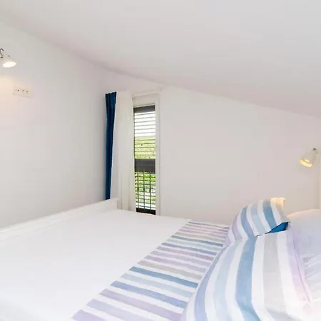 Beachfront With Swimming Pool,terrace And Sea View *