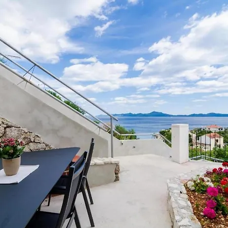 Villa Beachfront With Swimming Pool,terrace And Sea View Slano