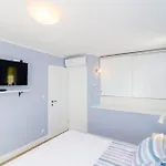 Beachfront With Swimming Pool,terrace And Sea View * 斯拉诺