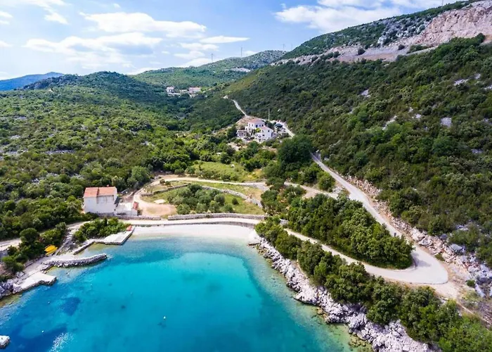 Beachfront With Swimming Pool,terrace And Sea View Villa Slano